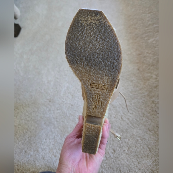 Cole Haan Nike air 8.5B women's Wedge sandle shoes beige leather platform - Picture 10 of 11